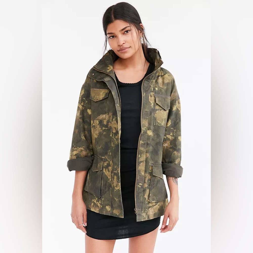 BDG Camouflage Women's Jacket